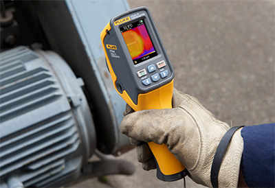 Detect issues instantly with the Fluke VT04A Visual IR Thermometer