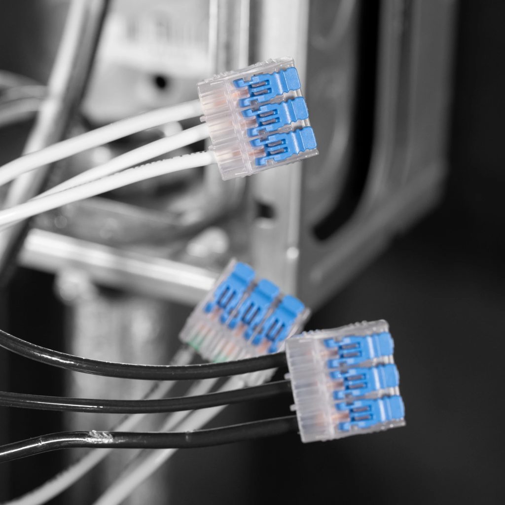 In-Sure® Lever Wire Connectors 3-Port